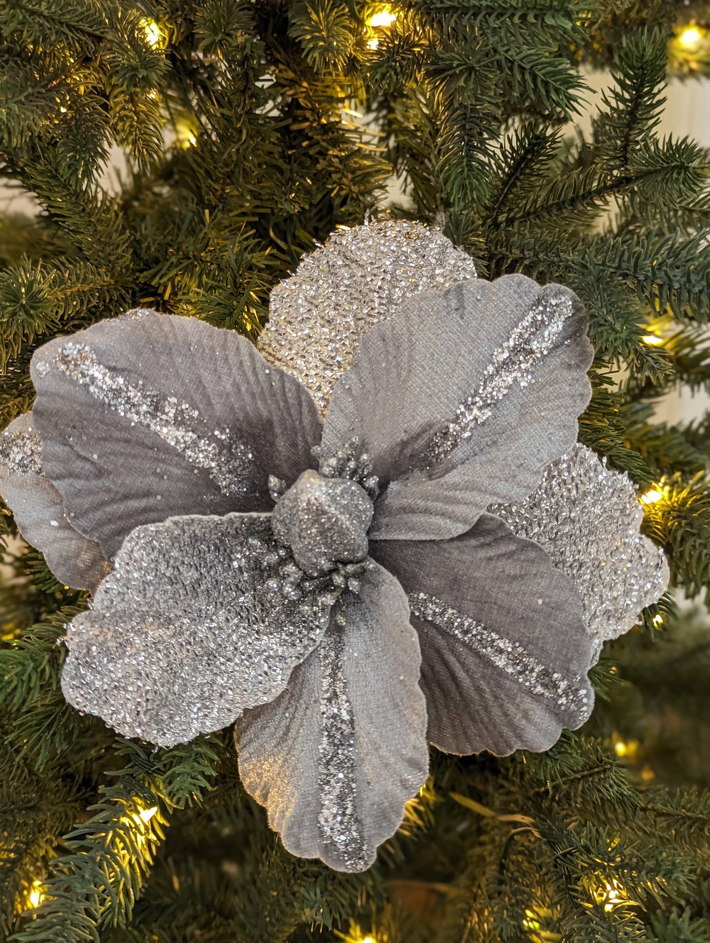 Silver Velvet Magnolia With Glitter 26cm- Set of 2