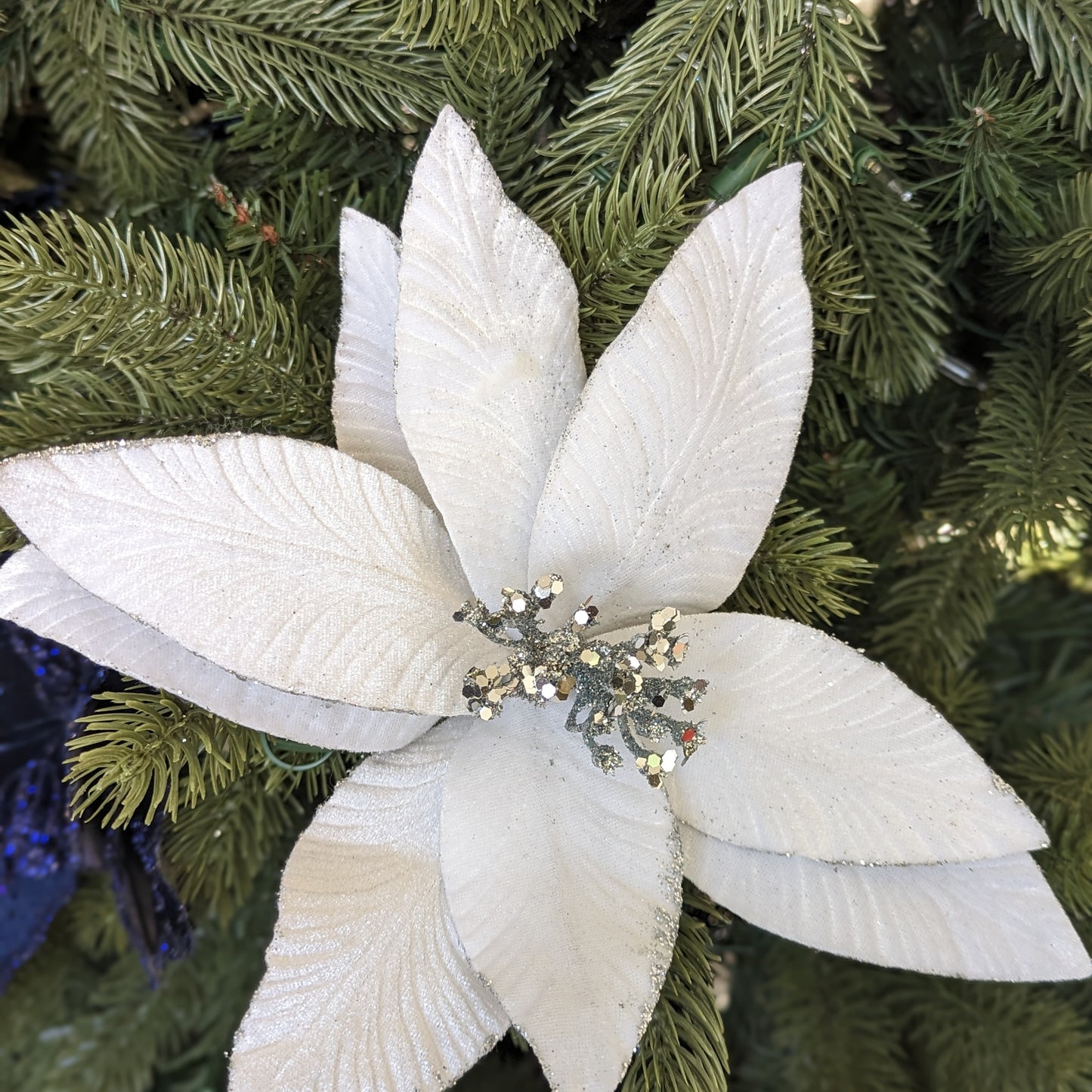 White Large Flower with Silver 26cm - Set of 2